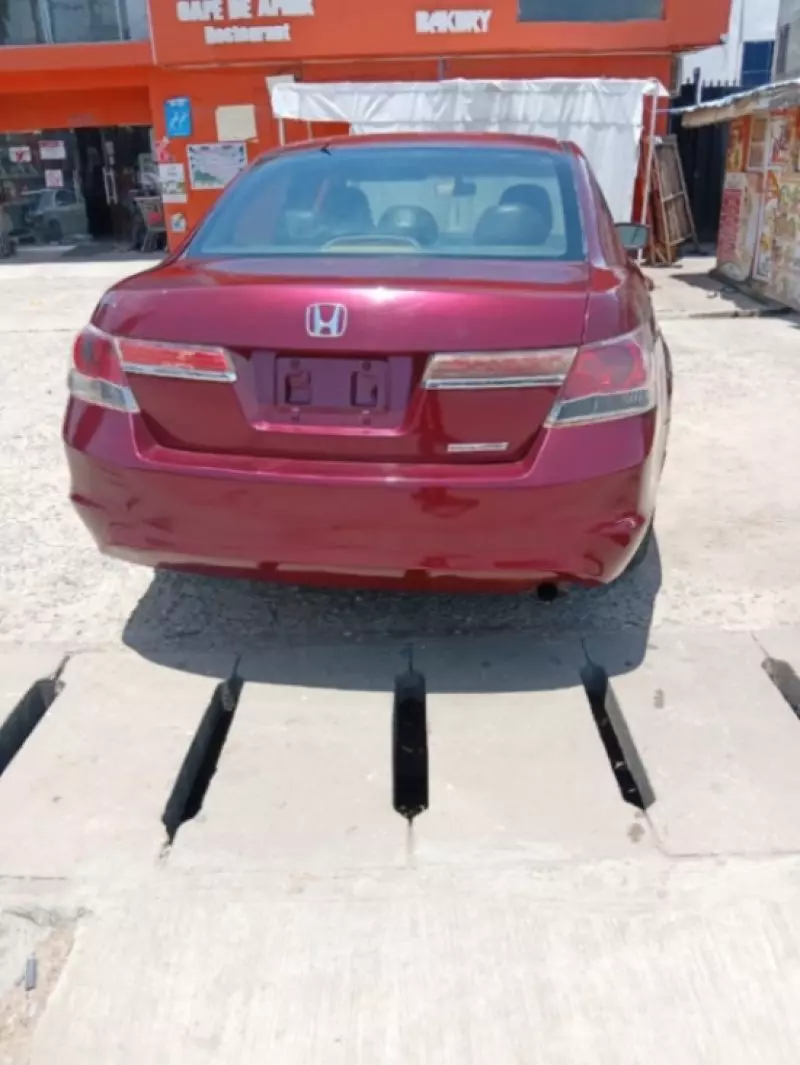 Honda Accord - 2012
