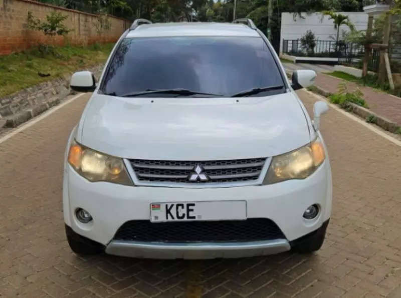 Mitsubishi OUTLANDER   - 2009