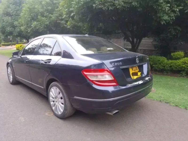 Mercedes-Benz C 200   - 2010