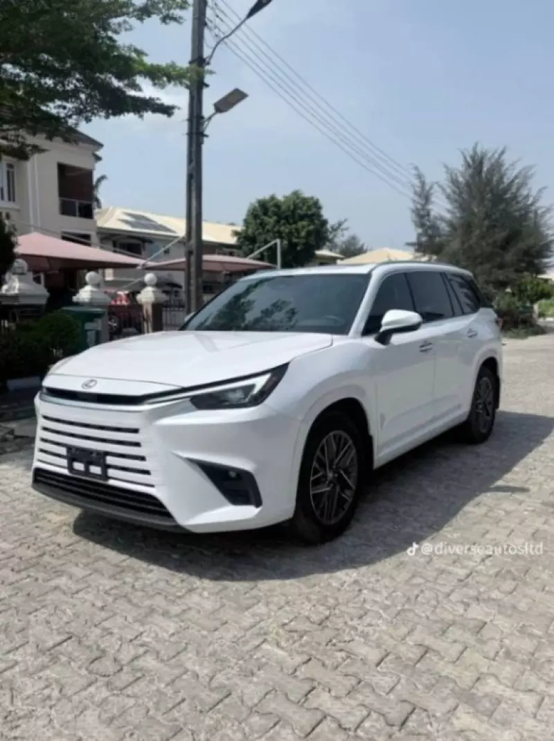 Lexus TX   - 2024