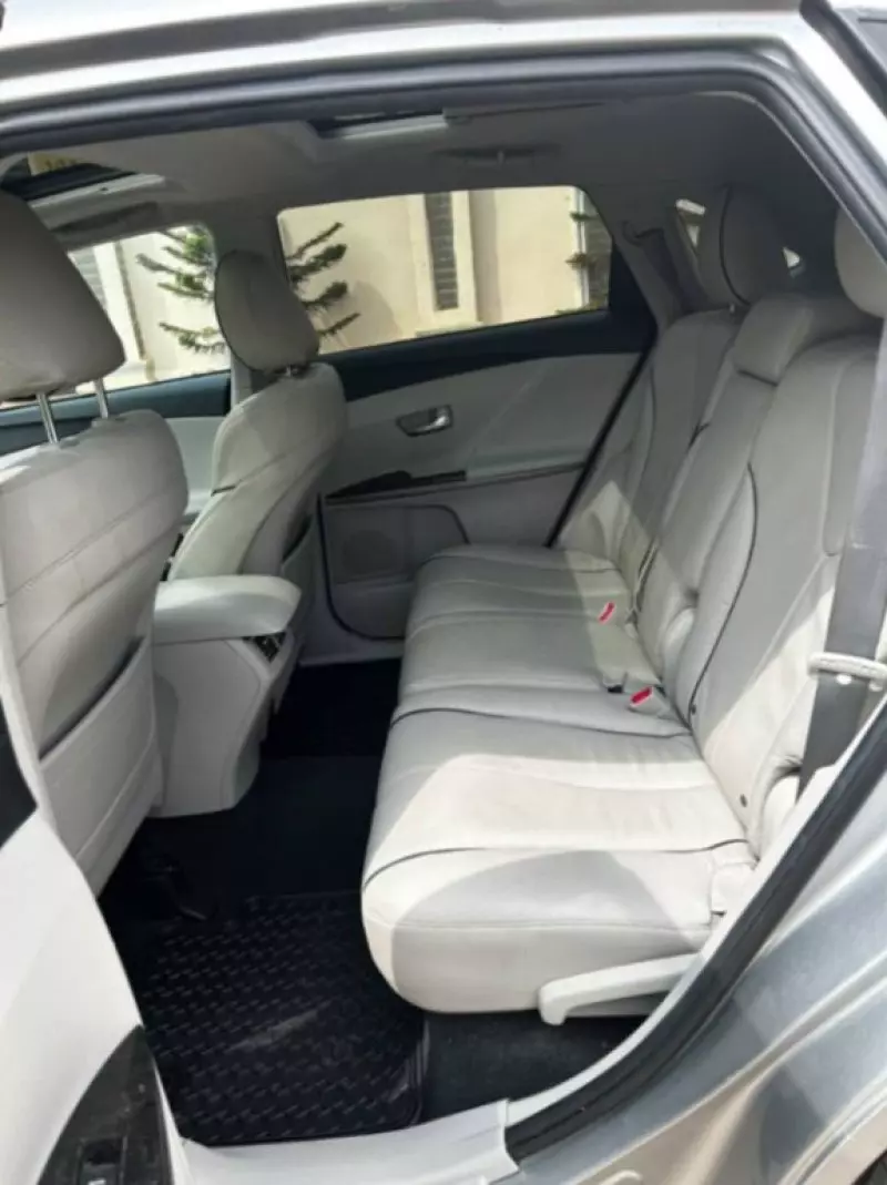 TOYOTA Venza   - 2016