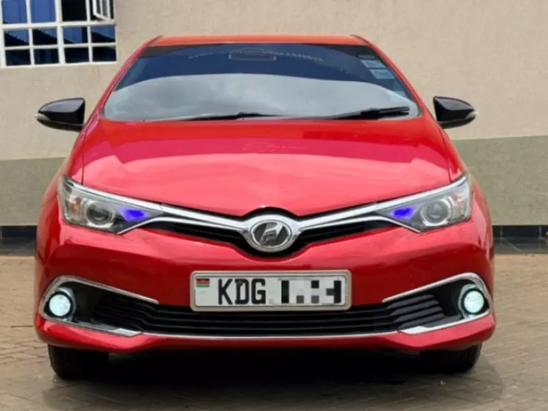TOYOTA Auris   - 2014