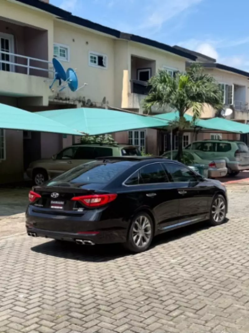 Hyundai Sonata   - 2015