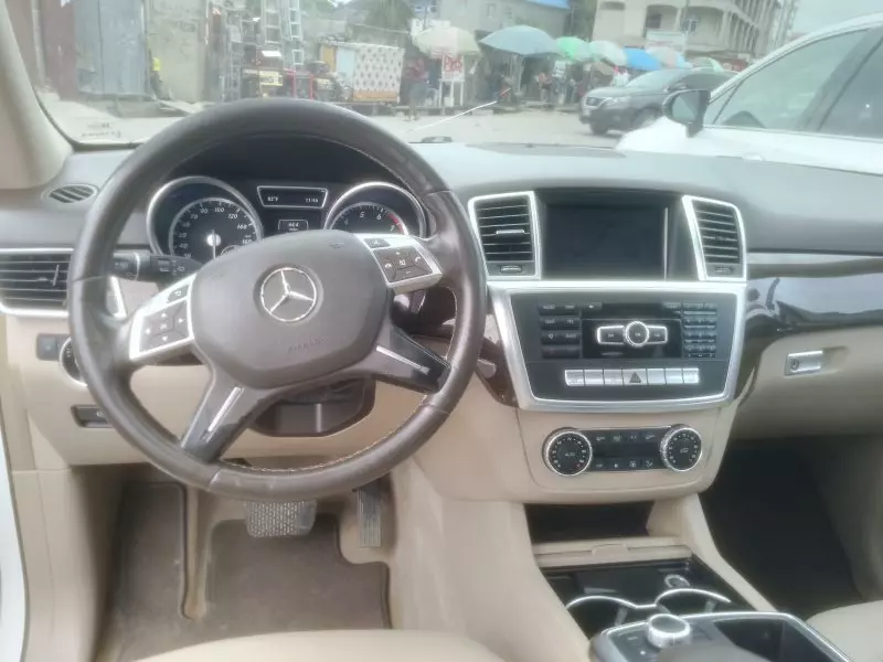 Mercedes-Benz ML 350   - 2014