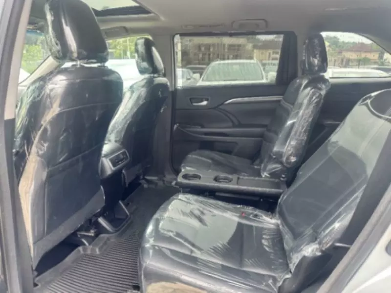 TOYOTA Highlander   - 2018