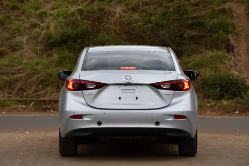 Mazda Axela    - 2018