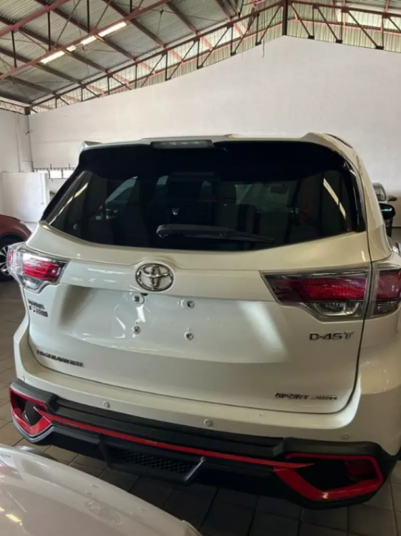 TOYOTA Highlander   - 2018