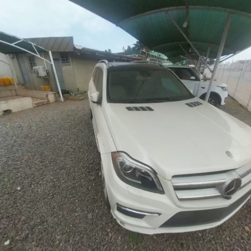 Mercedes-Benz GL 550   - 2024