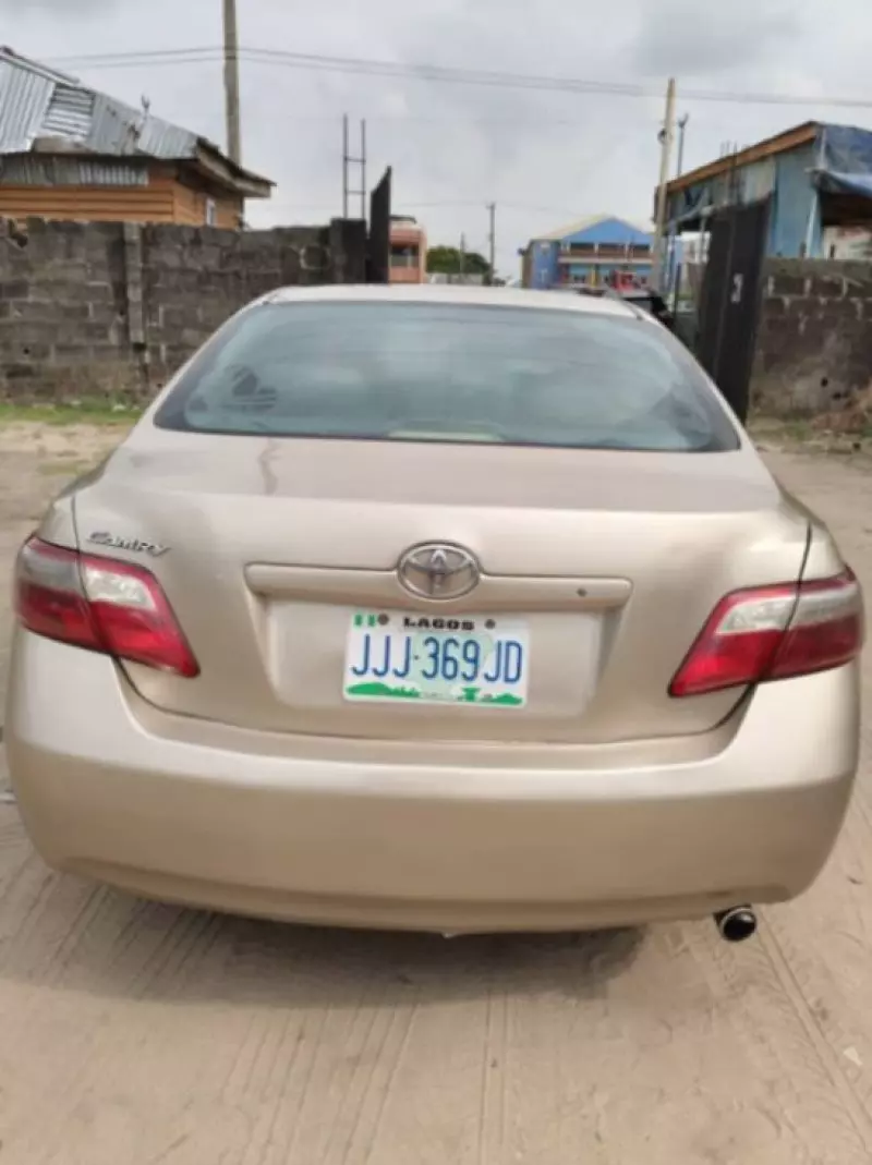 Toyota Camry   - 2008