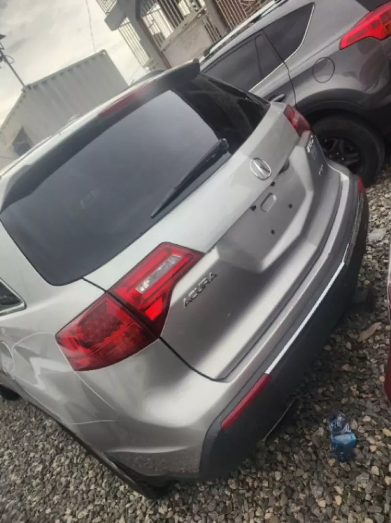Acura MDX   - 2010