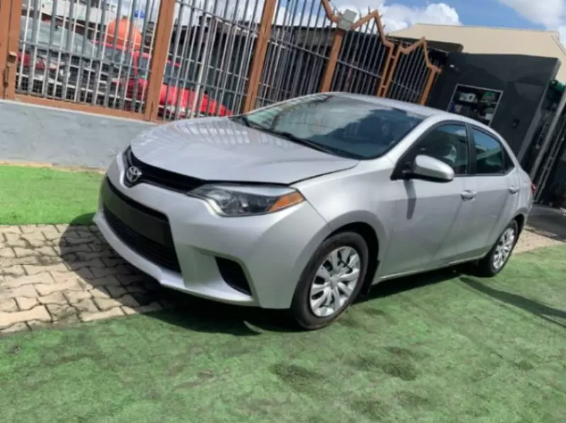 TOYOTA Corolla   - 2016