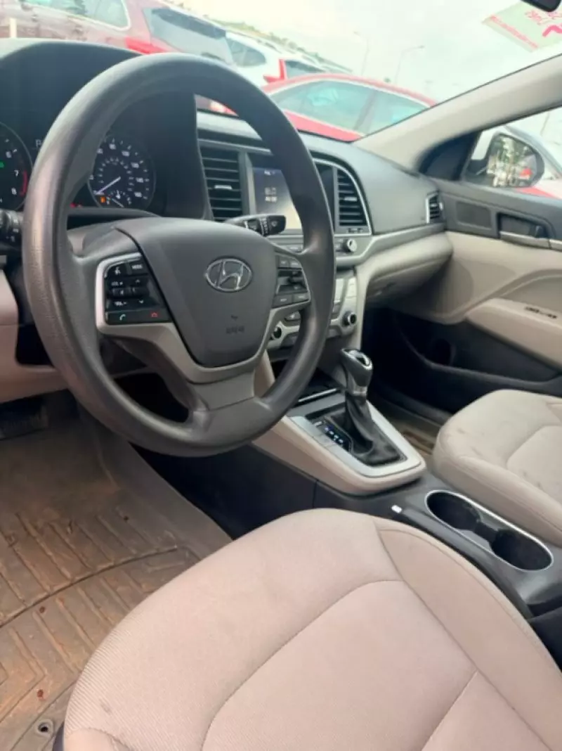 Hyundai Elantra   - 2017