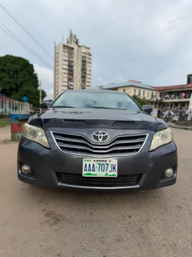 TOYOTA Camry   - 2009