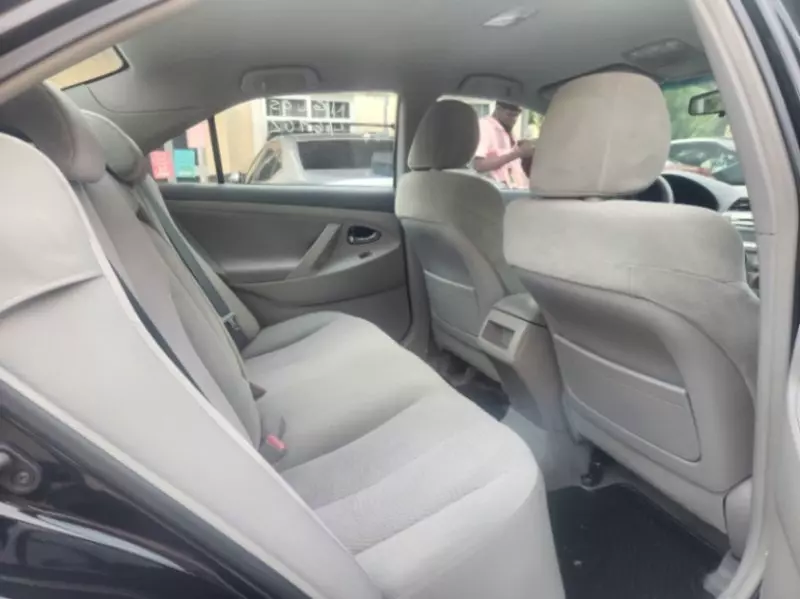 Toyota Camry   - 2011