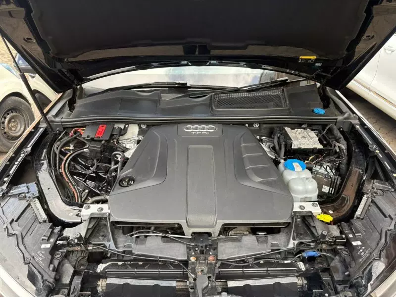 Audi Q7   - 2017