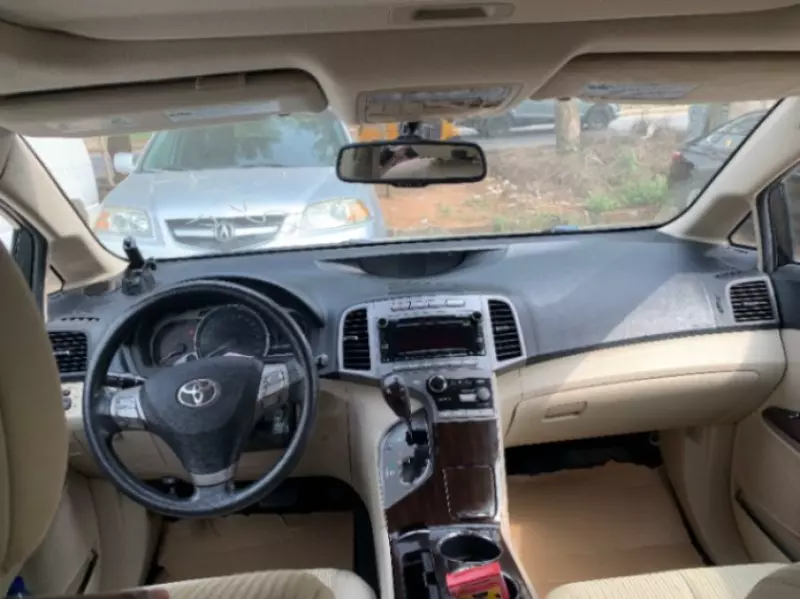 Toyota Venza   - 2013