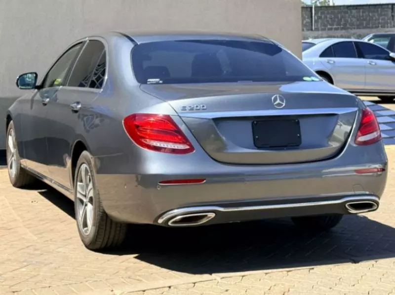 Mercedes-Benz E200   - 2018