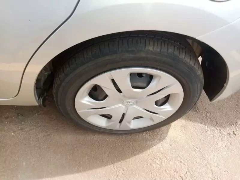 Toyota Ractis   - 2013