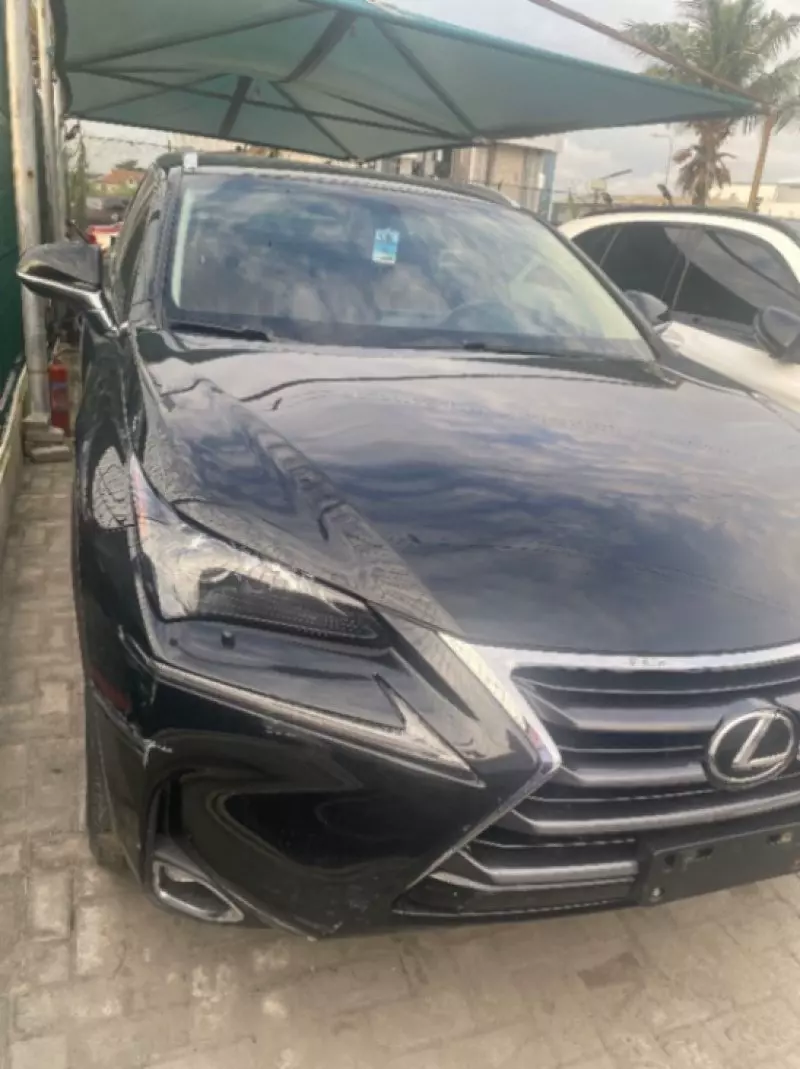 Lexus NX 200T   - 2016