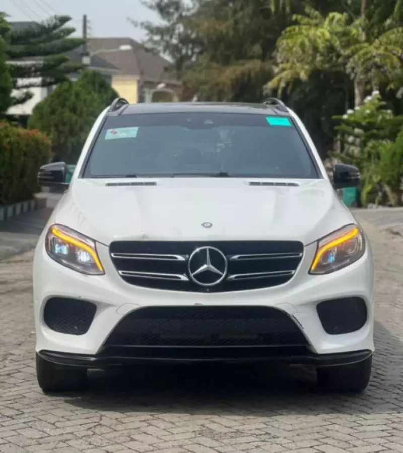 Mercedes-Benz GLE-Class   - 2016