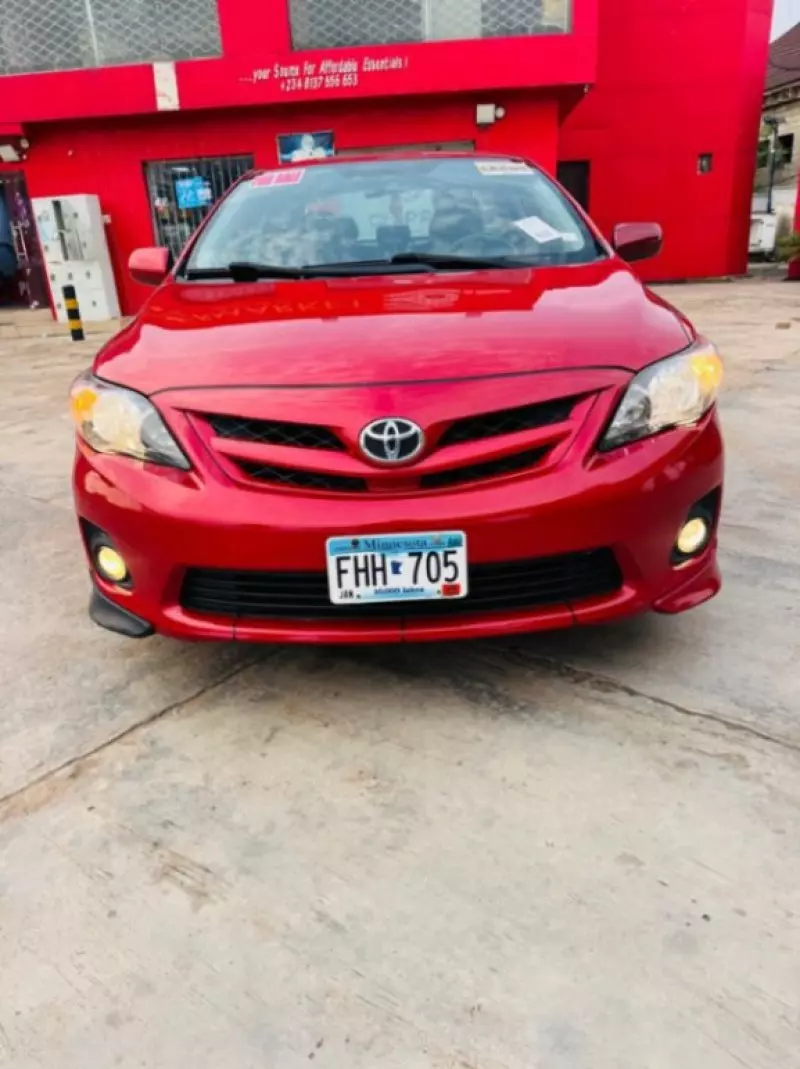 Toyota Corolla   - 2013