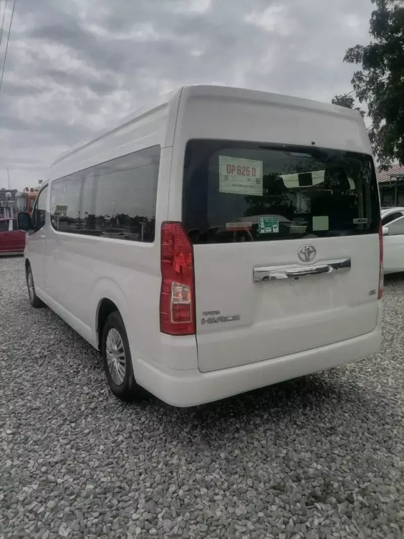 TOYOTA Hiace   - 2023