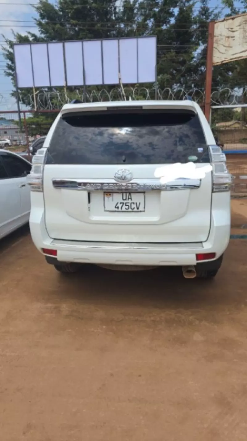 TOYOTA Prado   - 2016