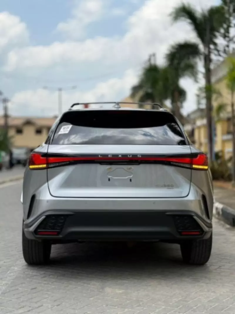 Lexus RX   - 2024