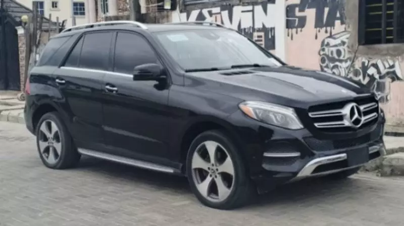 Mercedes-Benz 350   - 2017