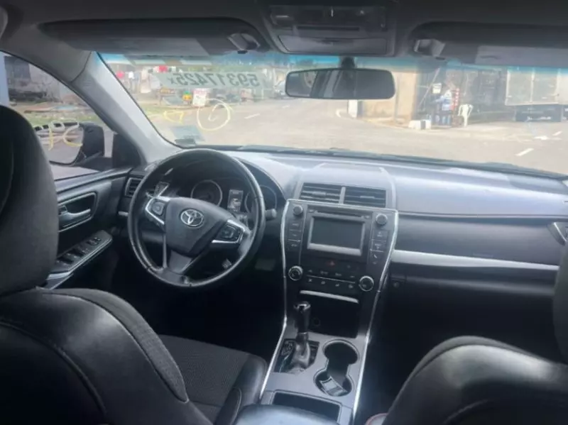 Toyota Camry   - 2017