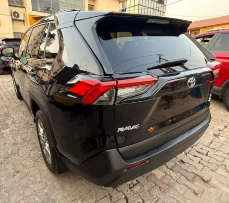 TOYOTA RAV4 - 2021