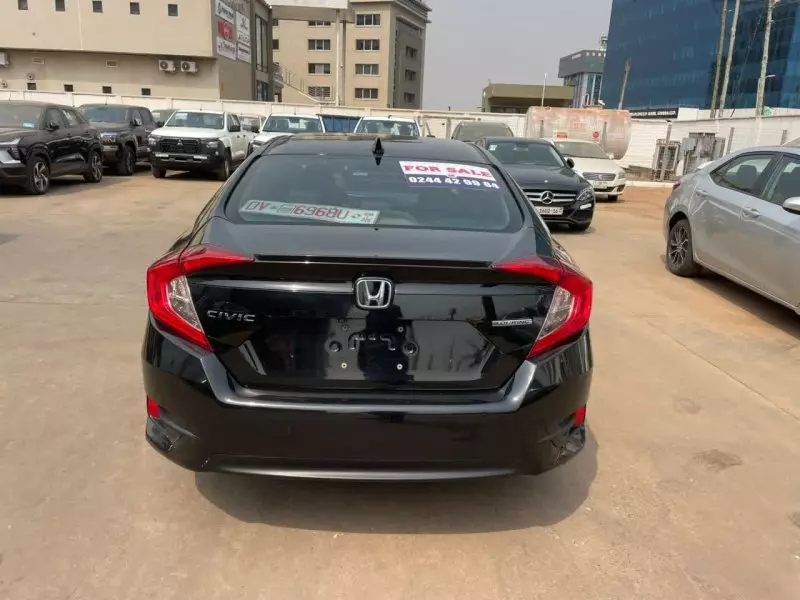 Honda Civic   - 2016