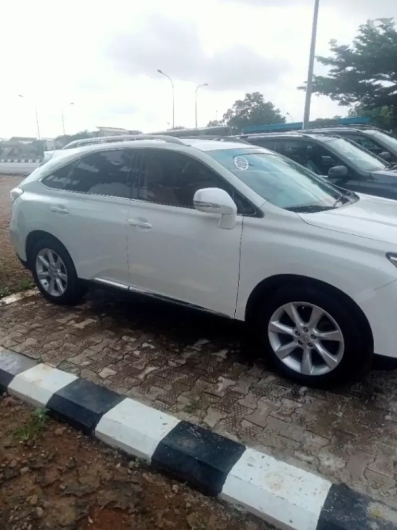 Lexus RX 350   - 2010