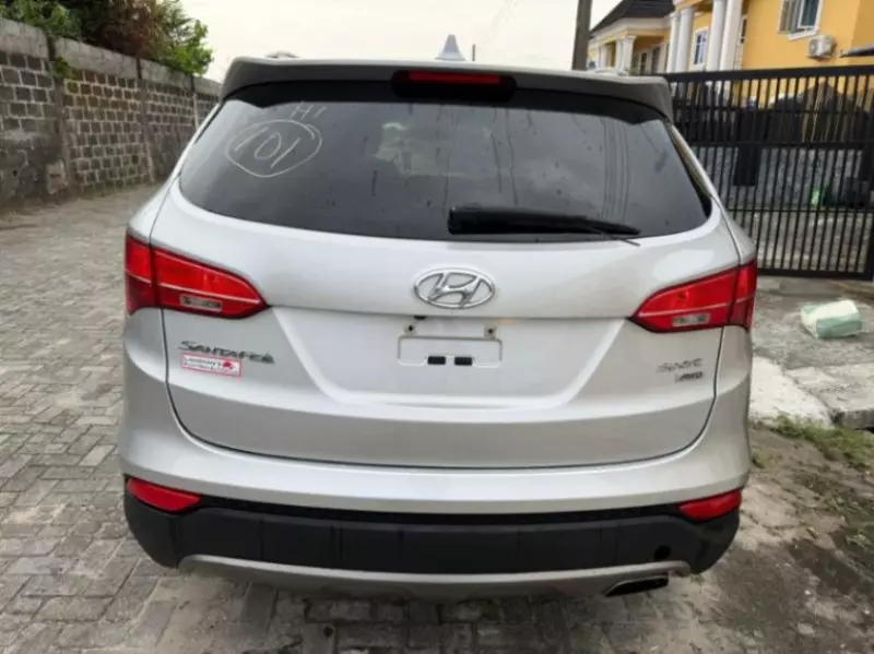 Hyundai Santa Fe Sport   - 2014