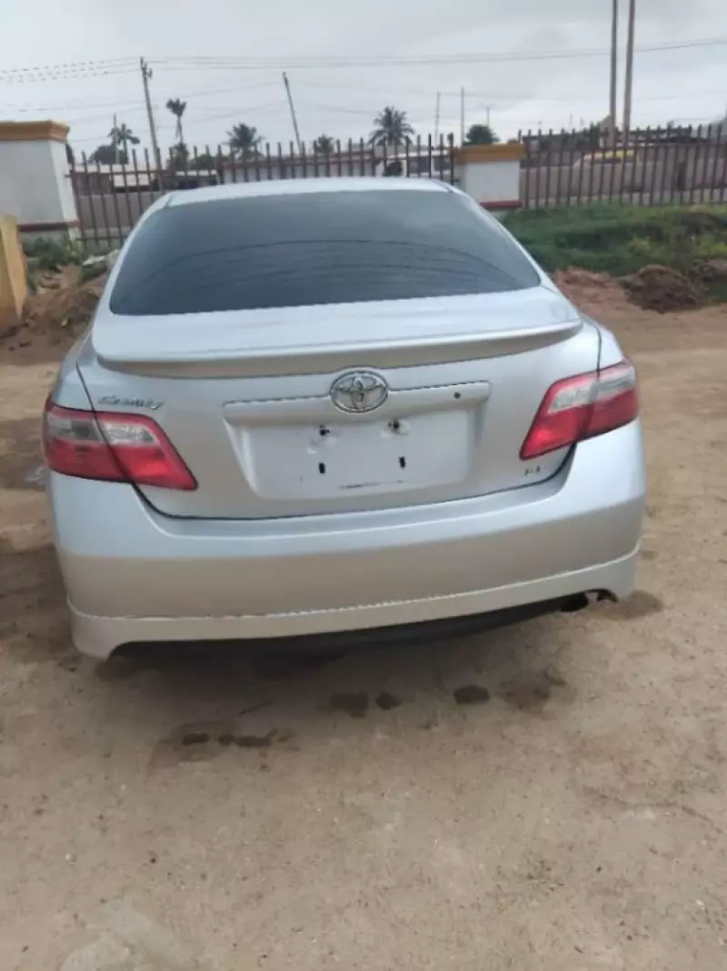 Toyota Camry   - 2007