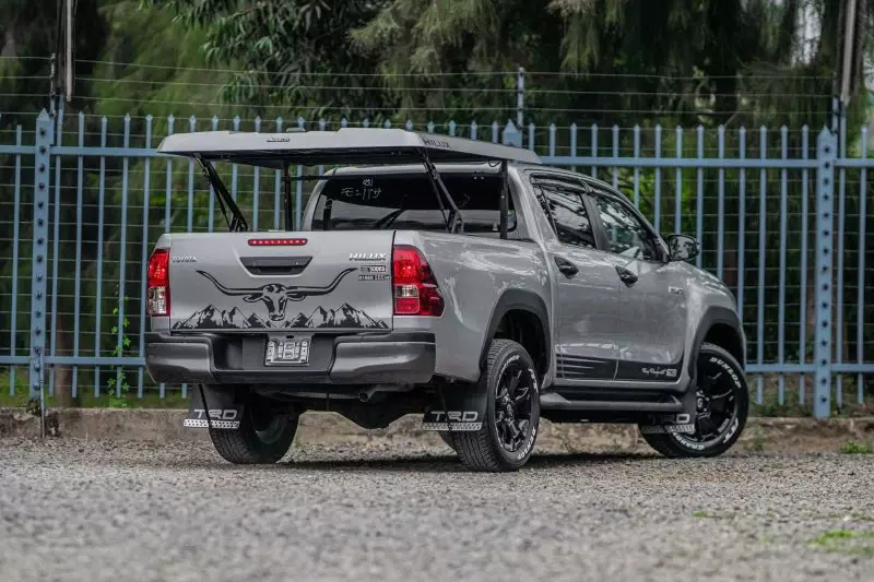 TOYOTA Hilux - 2019