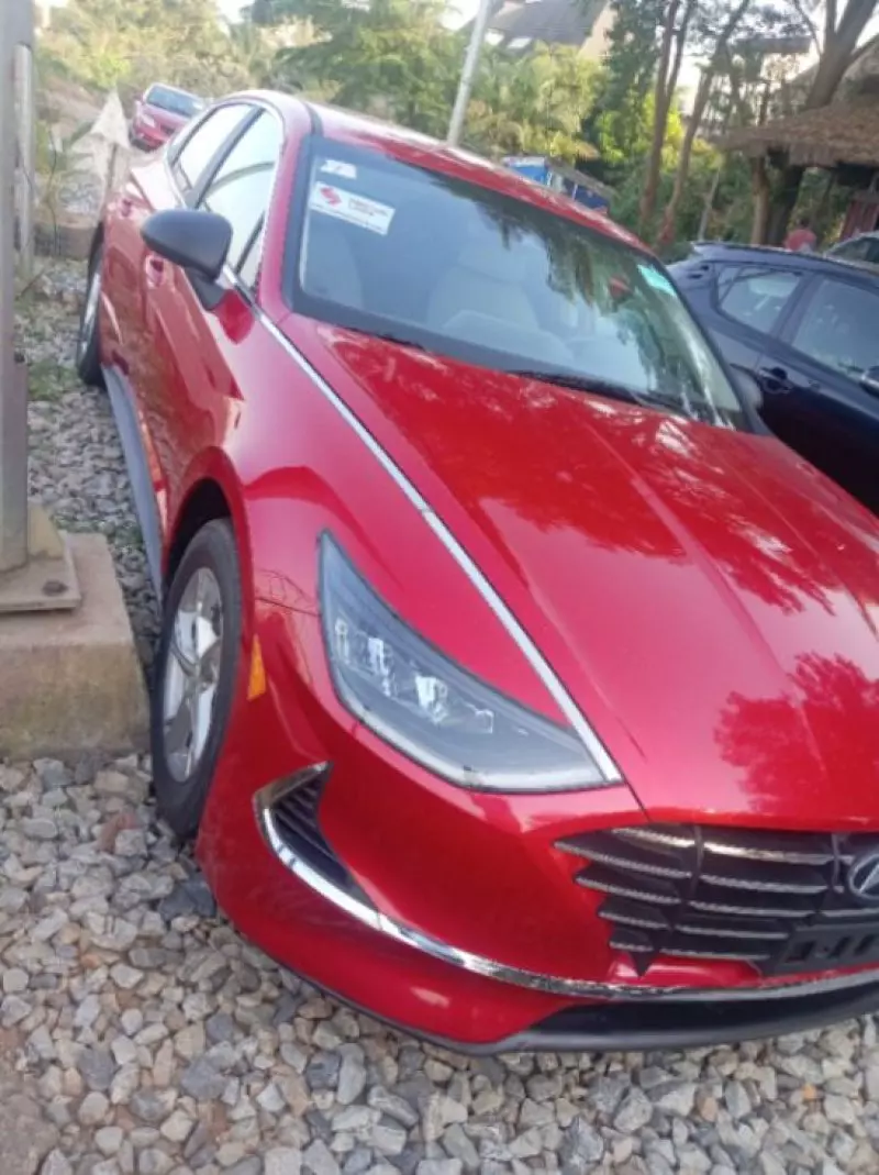 Hyundai Sonata   - 2021
