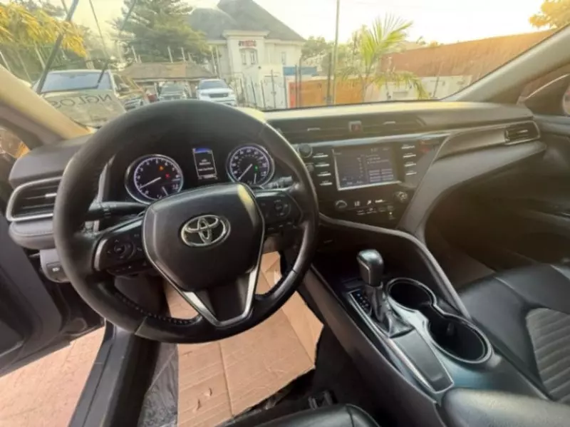 TOYOTA Camry - 2020