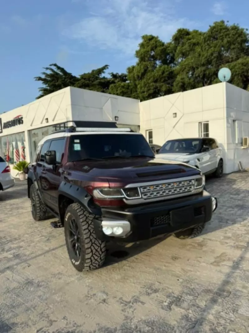 Toyota FJ Cruiser   - 2007