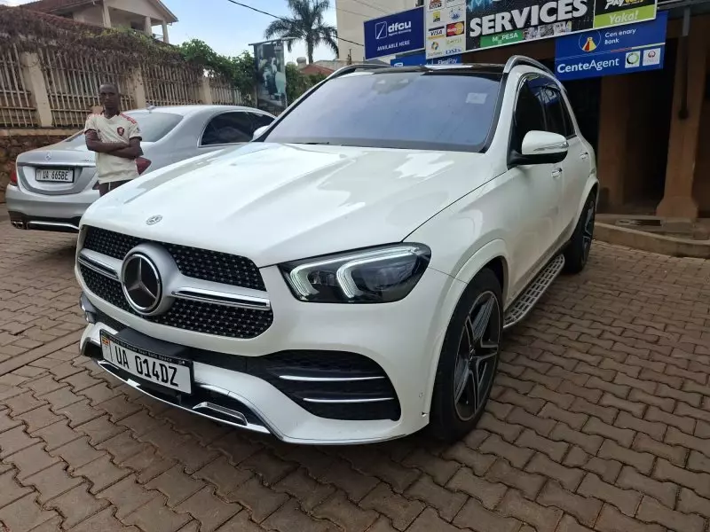 Mercedes-Benz GLE 400   - 2019