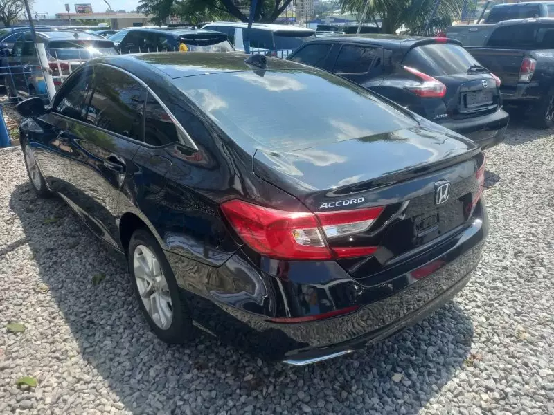 Honda Accord   - 2020