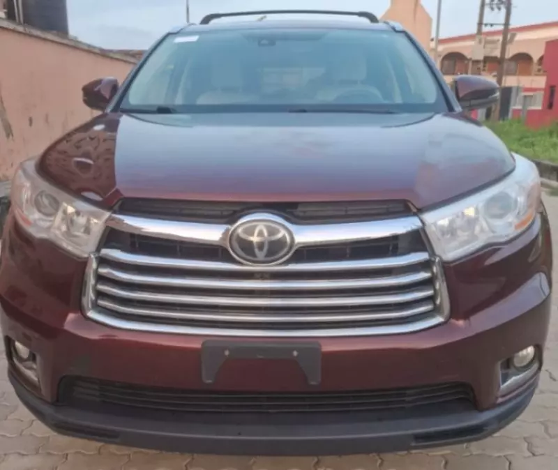 TOYOTA Highlander   - 2016