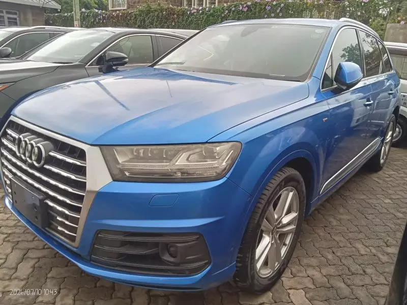 Audi Q7   - 2016