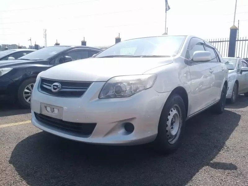 Toyota Fielder    - 2012