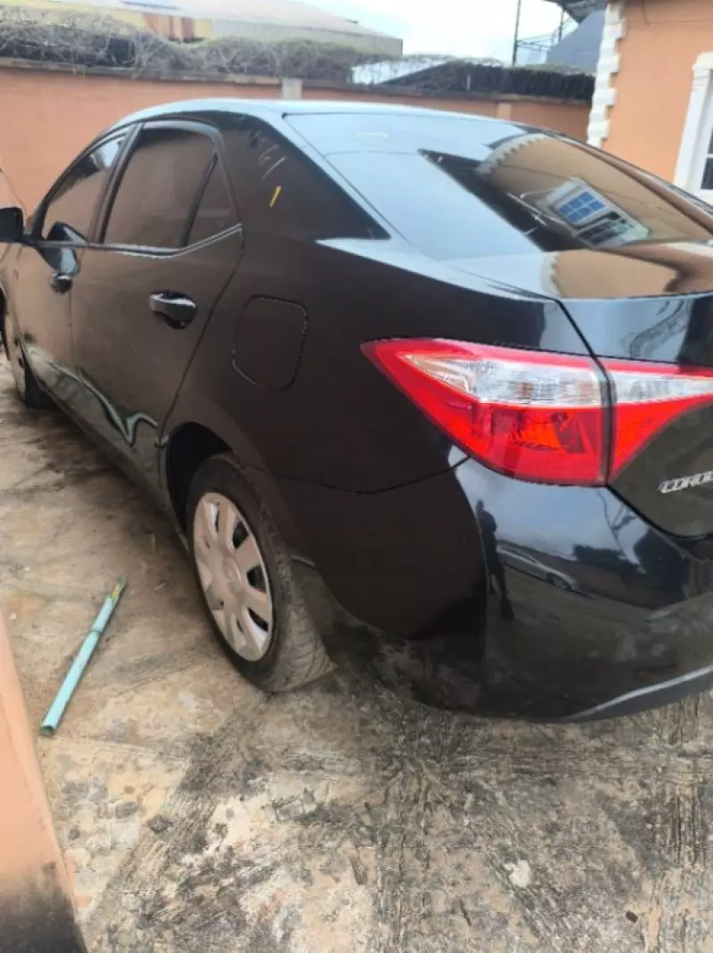 TOYOTA Corolla   - 2015