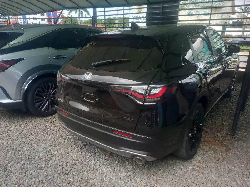 Honda HR-V   - 2023