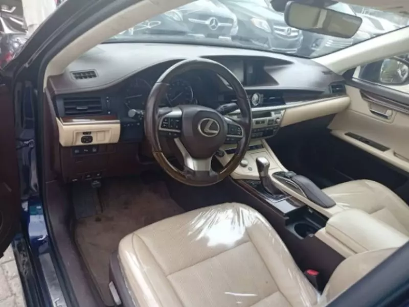 Lexus ES 350 - 2015