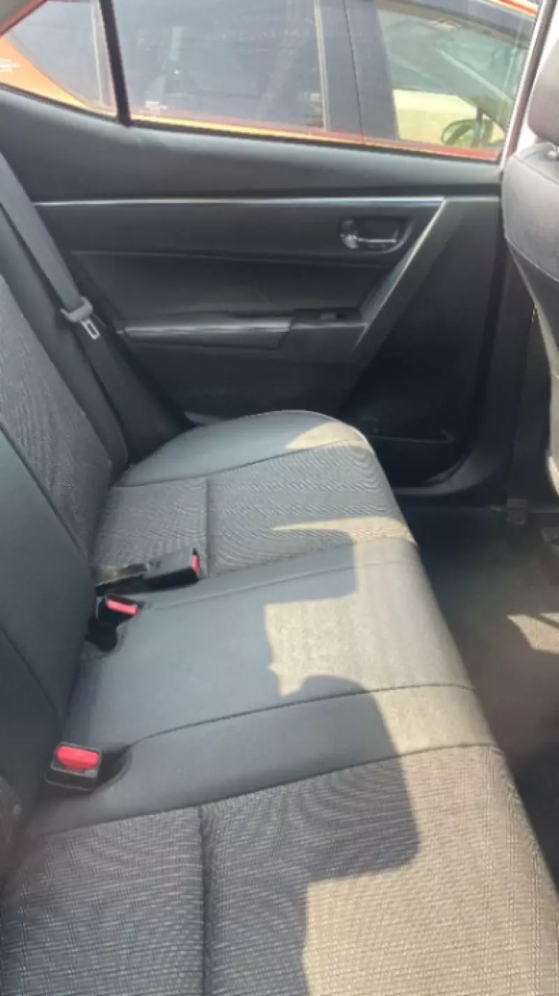 TOYOTA Corolla - 2015
