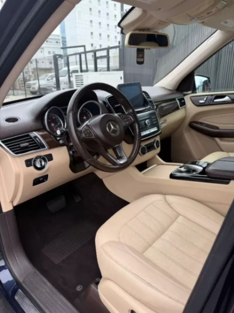Mercedes-Benz GLE 350   - 2016