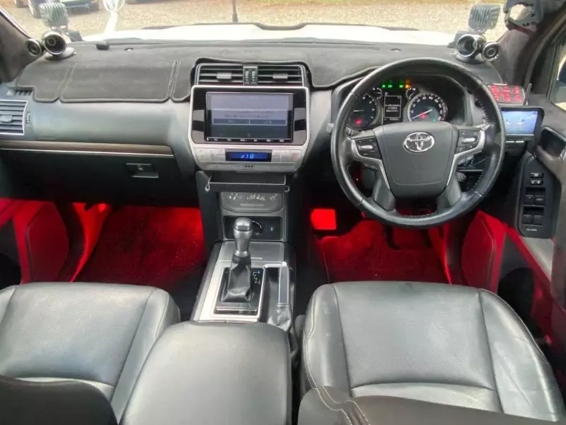 TOYOTA Land Cruiser Prado TX L   - 2019